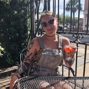 Meet your Posher, Marintha